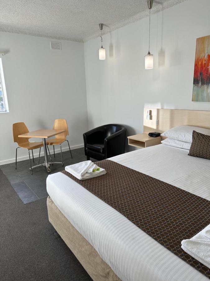 Adelaide Airport Motel 외부 사진