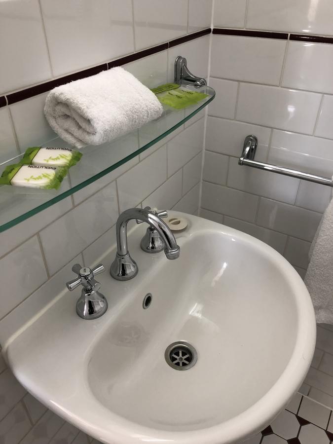 Adelaide Airport Motel 외부 사진